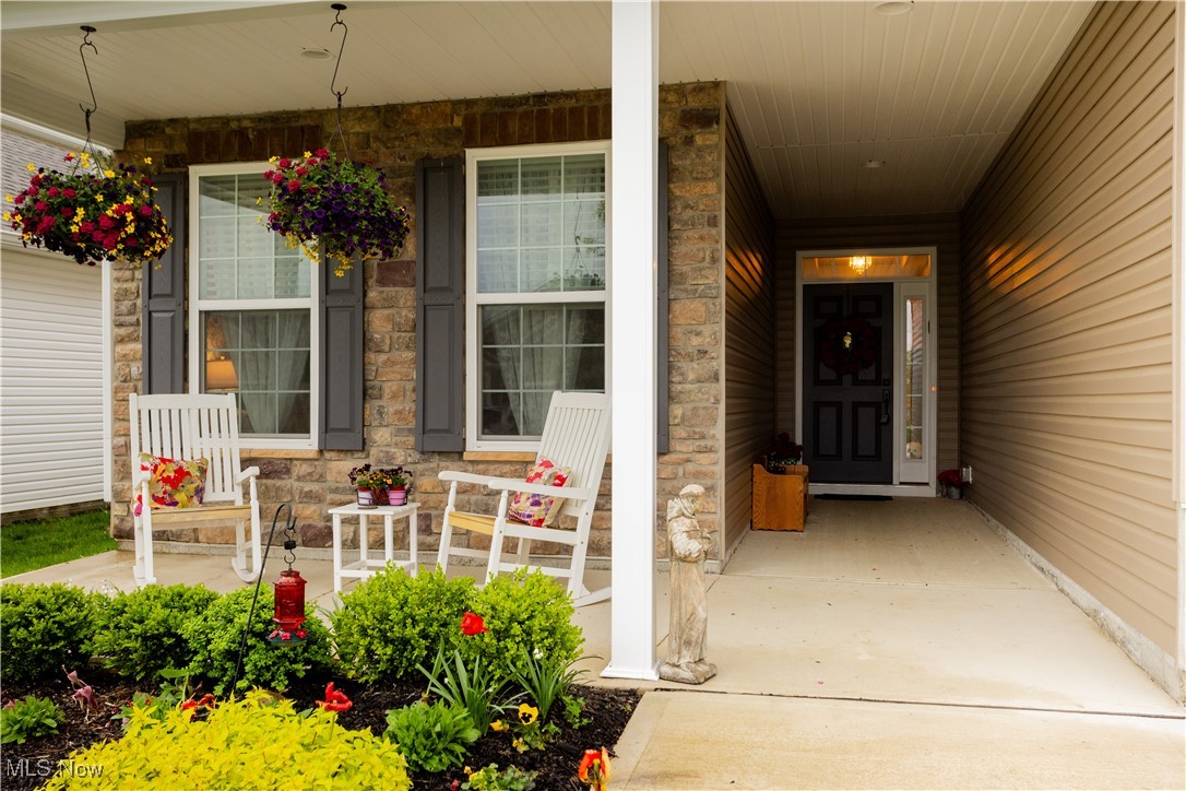 601 Cedar Crest Drive, Elyria, Ohio image 2