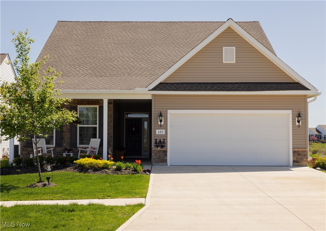 601 Cedar Crest Drive, Elyria, Ohio image 1