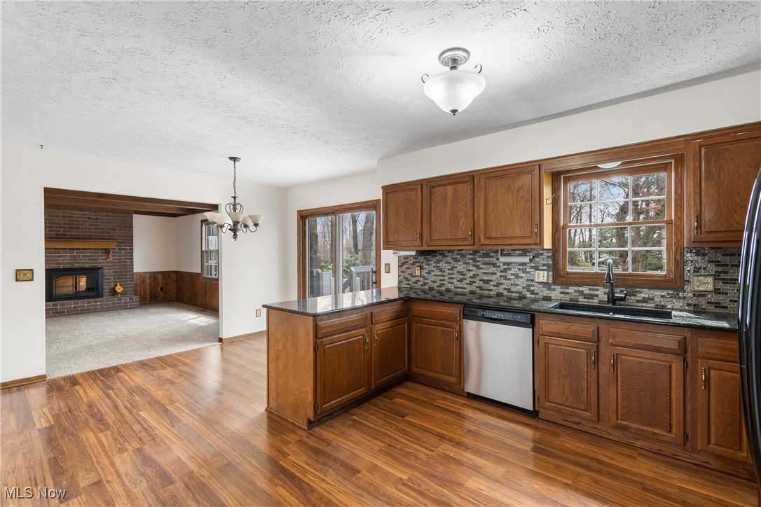 2880 Daisybrook Street, North Canton, Ohio image 9