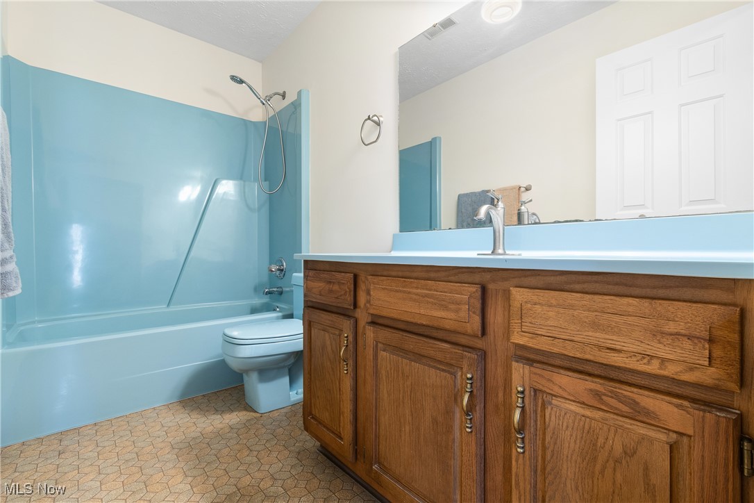 2880 Daisybrook Street, North Canton, Ohio image 25