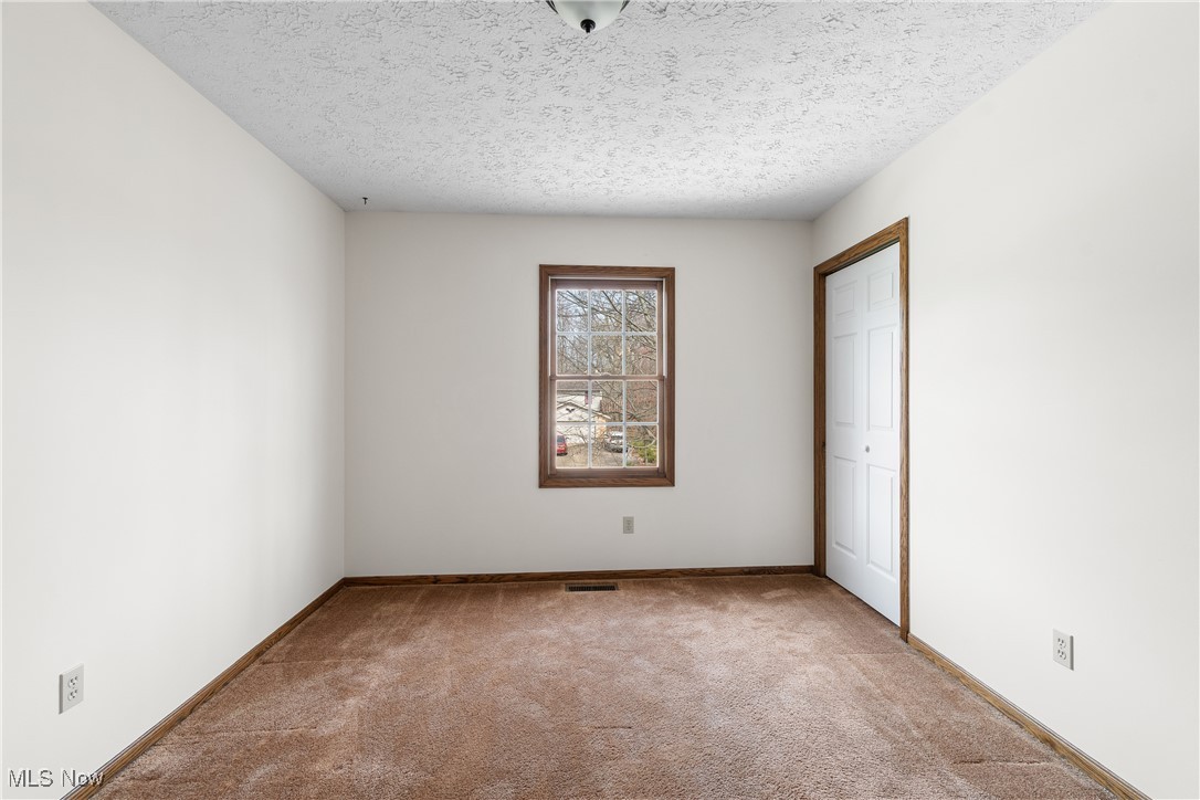 2880 Daisybrook Street, North Canton, Ohio image 23