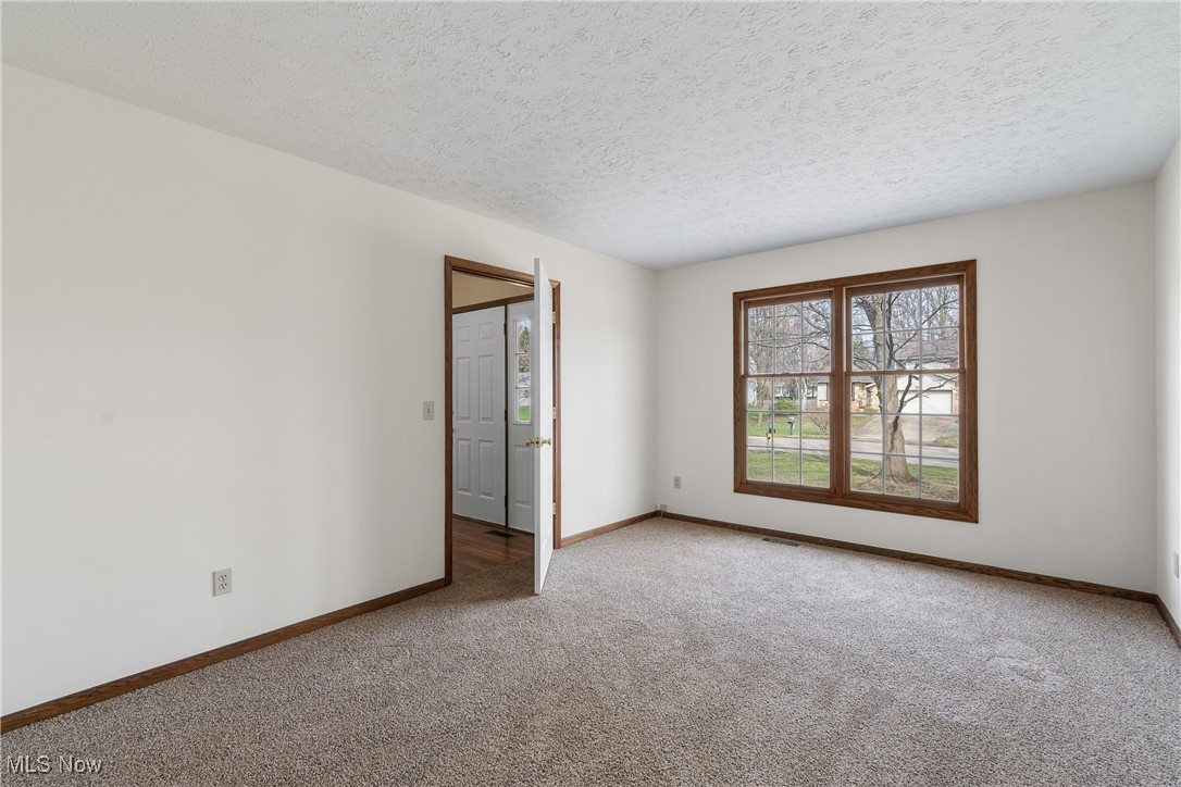 2880 Daisybrook Street, North Canton, Ohio image 13