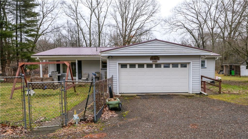 Photo of 12698 Herr Drive, Hiram, OH 44234 (MLS # 5191013)