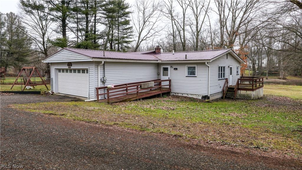 Photo of 12698 Herr Drive, Hiram, OH 44234 (MLS # 5191013)