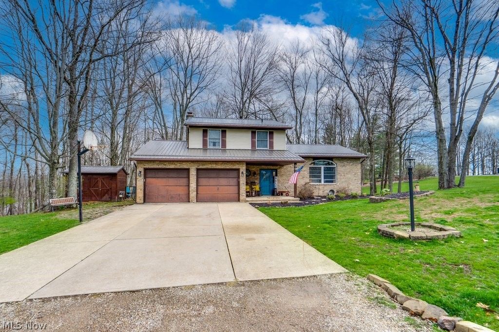 Photo of 66 Manito Trail, Malvern, OH 44644 (MLS # 5198789)
