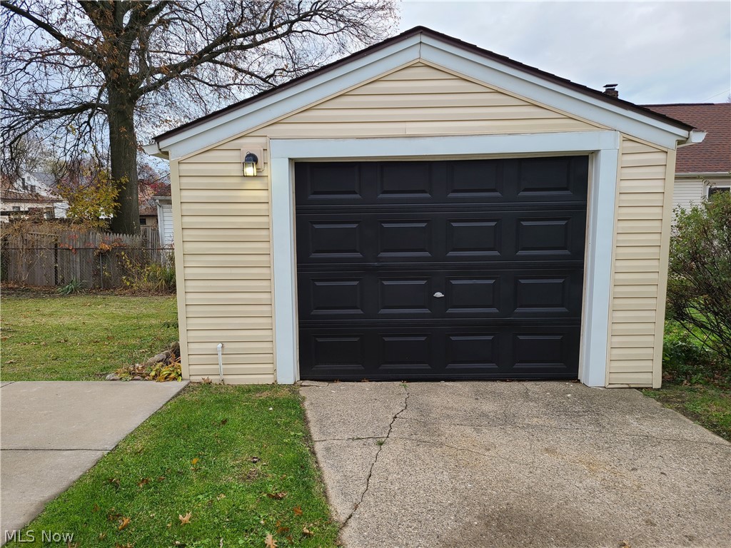 Mccourt - Residential Lease