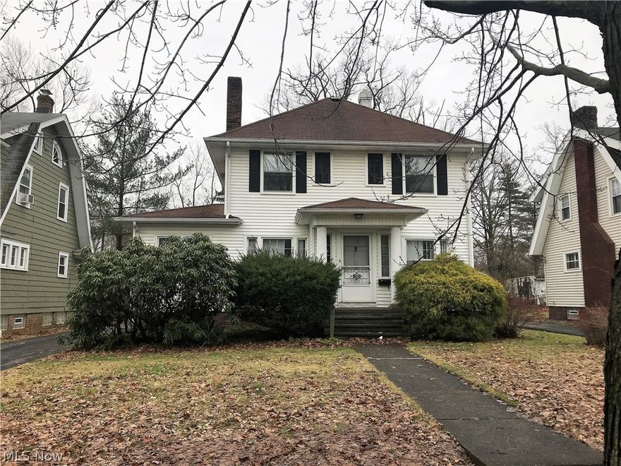 Charming Colonial with Beautiful Architectural Details! Crown Molding in Living Room and Formal Dining Room.
Brick Fireplace in Living Room. Kitchen offers Walk-in Pantry. Foyer has Glass Paneled Door to Living Room. Sun
room/Office With Glass Paneled Door. Needs TLC.
Home being sold "AS IS" buyer to assume all Cleveland Heights POS violations