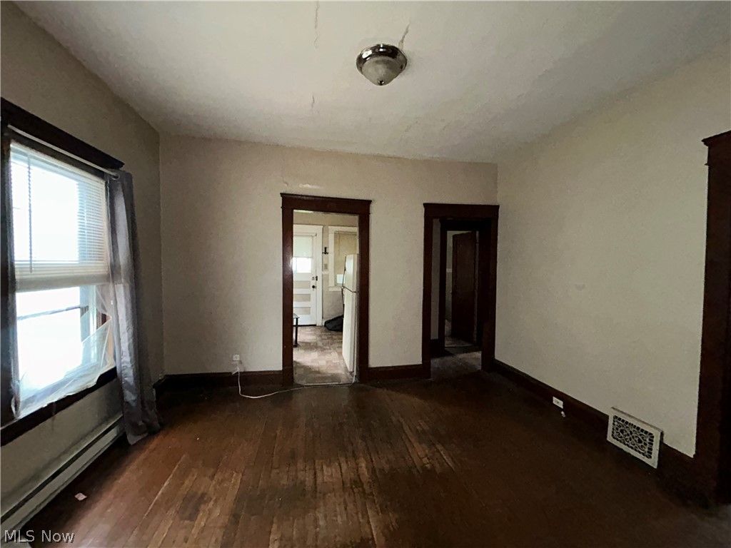 Photo of 3885 W 20th Street, Cleveland, OH 44109 (MLS # 5212860)
