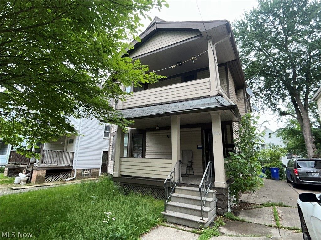 Photo of 3885 W 20th Street, Cleveland, OH 44109 (MLS # 5212860)