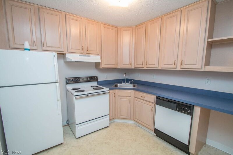 Douglas - Residential