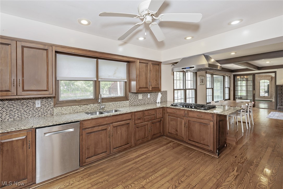 31720 Woodsdale Lane, Solon, Ohio image 10