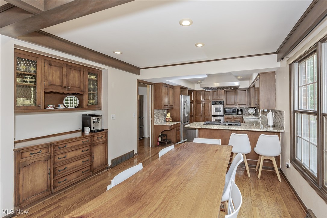 31720 Woodsdale Lane, Solon, Ohio image 8