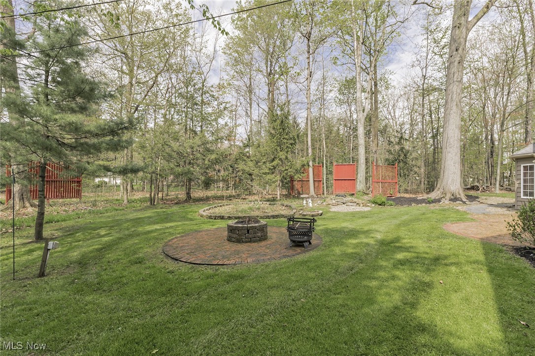 31720 Woodsdale Lane, Solon, Ohio image 38