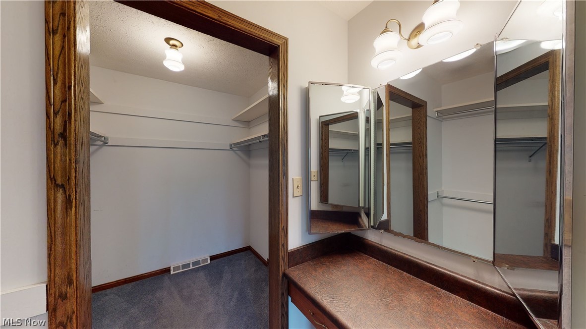 Fairlawn Knolls - Residential