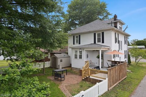 Tiny photo for 2116 Liberty Street, Parkersburg, WV 26101 (MLS # 5210447)