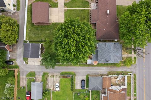 Tiny photo for 2116 Liberty Street, Parkersburg, WV 26101 (MLS # 5210447)