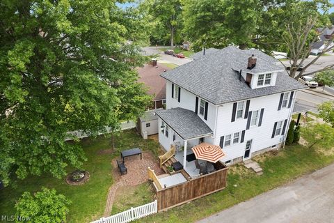 Tiny photo for 2116 Liberty Street, Parkersburg, WV 26101 (MLS # 5210447)