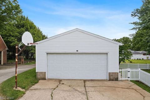 Tiny photo for 2116 Liberty Street, Parkersburg, WV 26101 (MLS # 5210447)