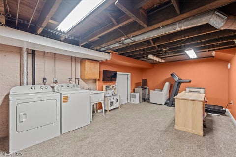 Tiny photo for 814 Thomas Circle NE, Massillon, OH 44646 (MLS # 5255507)