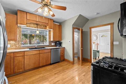 Tiny photo for 814 Thomas Circle NE, Massillon, OH 44646 (MLS # 5255507)