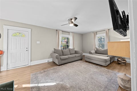 Tiny photo for 814 Thomas Circle NE, Massillon, OH 44646 (MLS # 5255507)