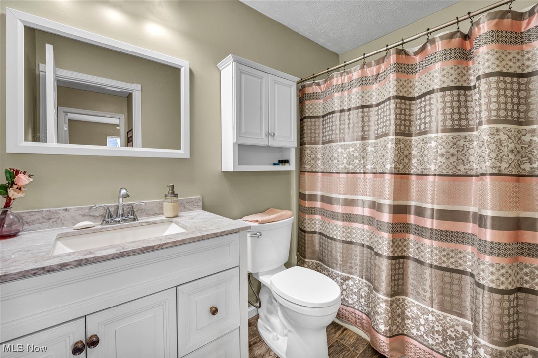 38032 Vista Lake Way, North Ridgeville, Ohio image 24