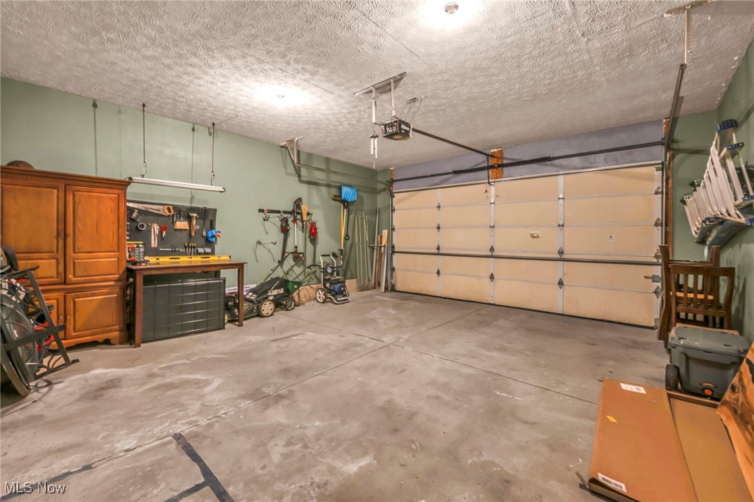 38032 Vista Lake Way, North Ridgeville, Ohio image 35