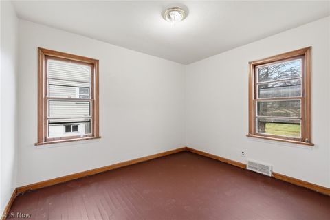 Tiny photo for 516 Burns Street, Mansfield, OH 44903 (MLS # 5190695)