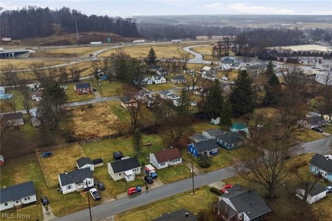 Tiny photo for 516 Burns Street, Mansfield, OH 44903 (MLS # 5190695)