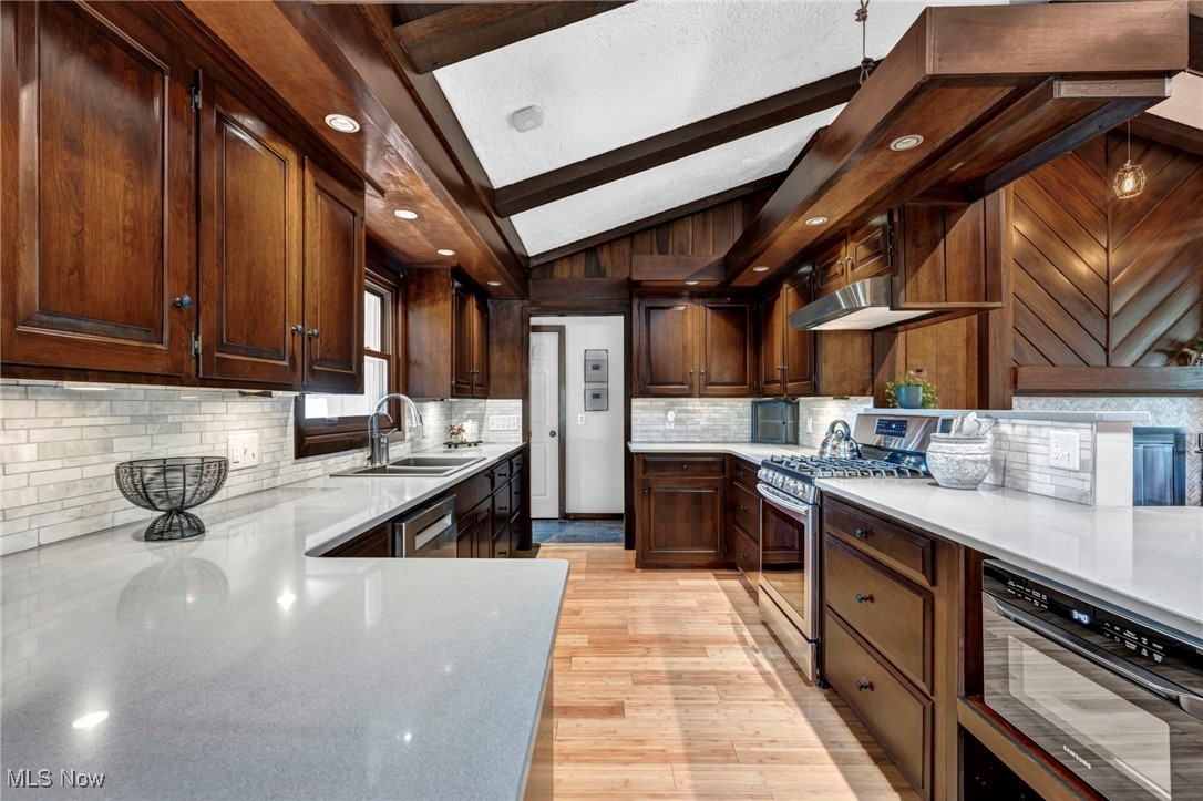 North Market Plain Ctr Estates 03 - Residential