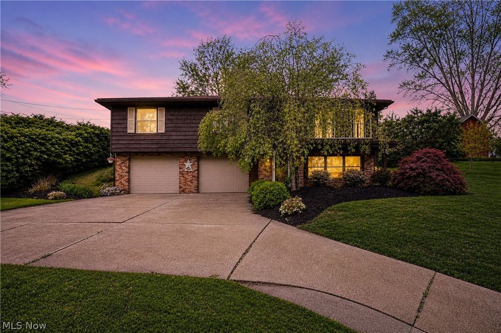 Photo of 1941 Congress Lake Road, Mogadore, OH 44260 (MLS # 5203013)