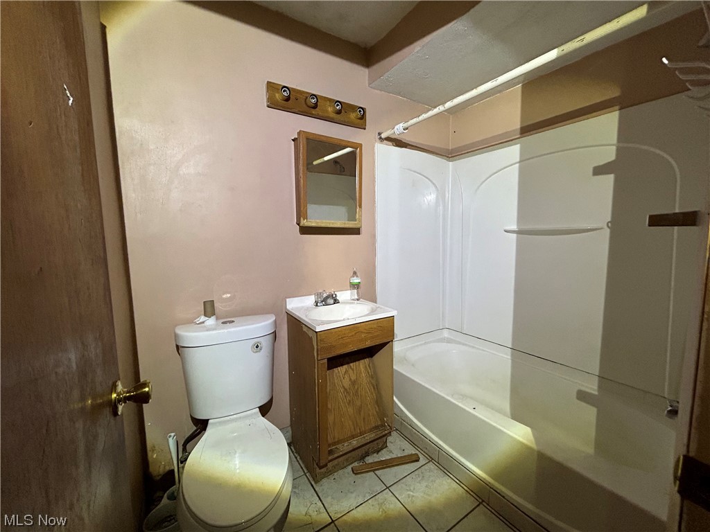 Daniel Hoyts Re-Allotment - Residential Income