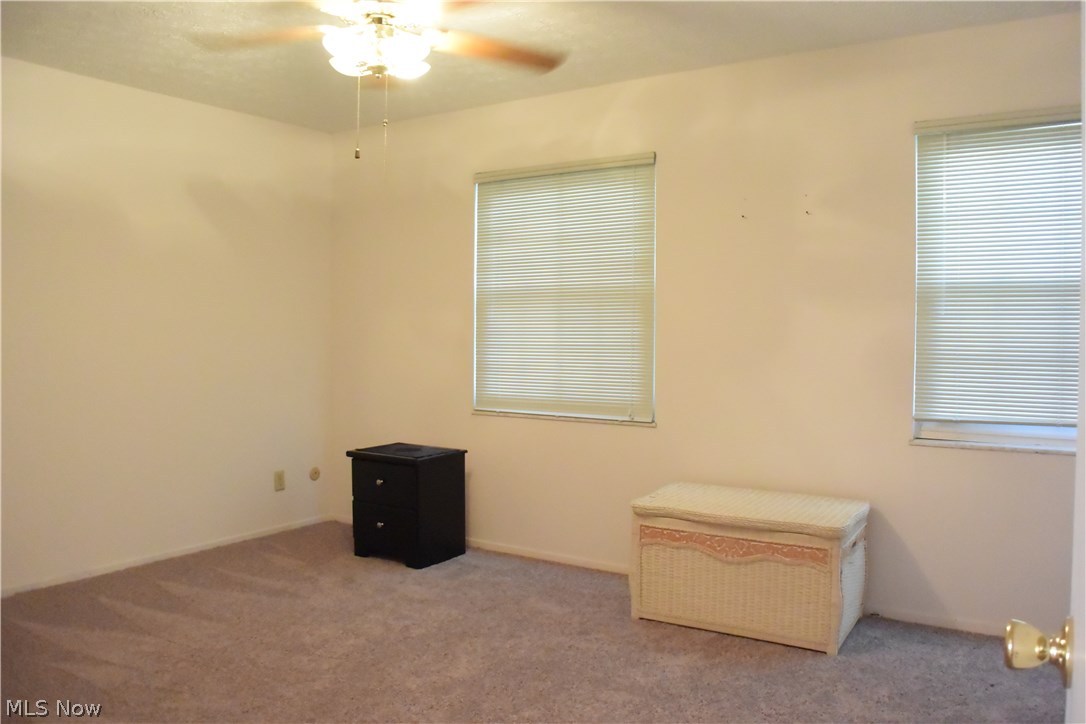 Village In Falls Condo - Residential