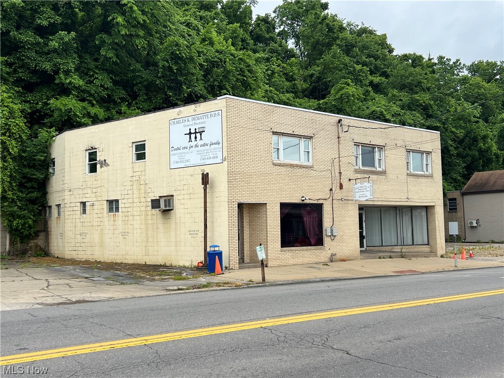 Bridgeport - Commercial Sale