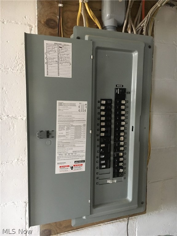 Village/Sugarcreek - Residential