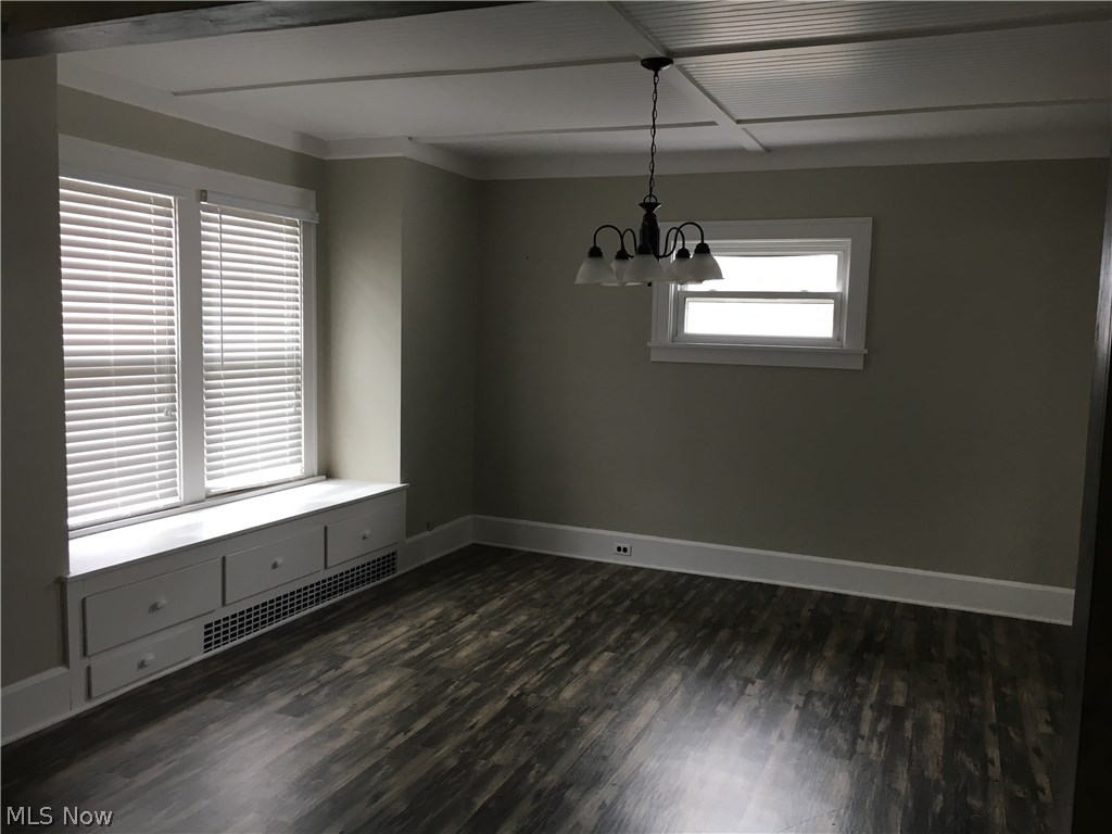 Village/Sugarcreek - Residential