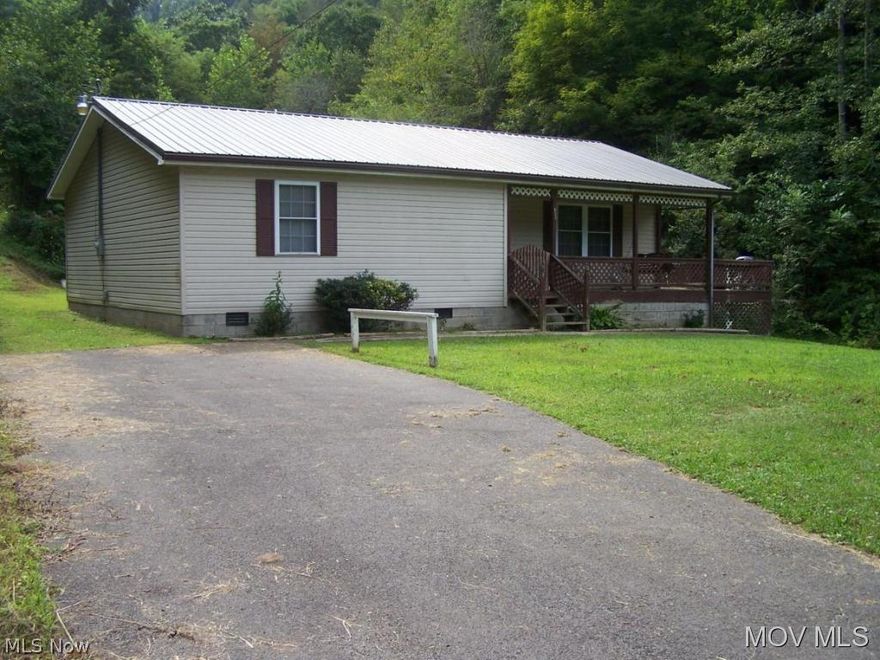 60+ Acres, FREE GAS, Beautiful private ranch style home offers 3 bedrooms, 2 baths, spacious country eat in kitchen, living room, laundry, and 11x25 familyroom/sunroom. 8x21 covered porch. Oversize detached 2 car garage with 12x24 workshop and attached shed 12x24. Paved driveway with locked gate for privacy. Nicely landscaped with many flowers, shrubs, apple and pecan trees. Large yard. Pasture, hay meadows. Old home site on hill above home cellar with finished top. 24x37 pole barn. Stream, pond. Outdoor closet at entrance for boots, coats,hunting gear, etc.  Elem: Arnoldsburg Elementary  Elem/Bus: Y  JrHigh: Calhoun Middle  JrHigh/Bus: Y  High: Calhoun High School  High/Bus: Y  Fire: VOL  Police: SHF  PossFreeGas: Y  ;SQFT=Fin L1:1480, Fin Bsmt:0, Fin Above:1480, Fin Total:1480, Unfin Bsmt:0, Unfin Above:0;GAR= 2 Car Det, Heated;PRKG= Off Street