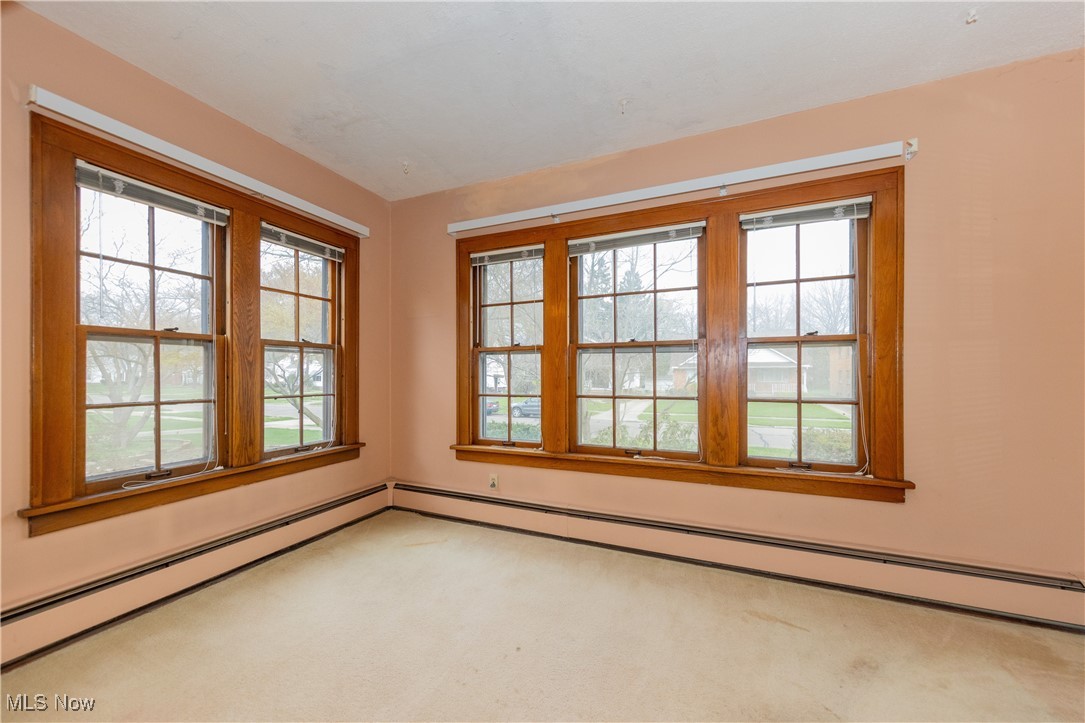 4513 Sheraton Drive, Parma, Ohio image 6