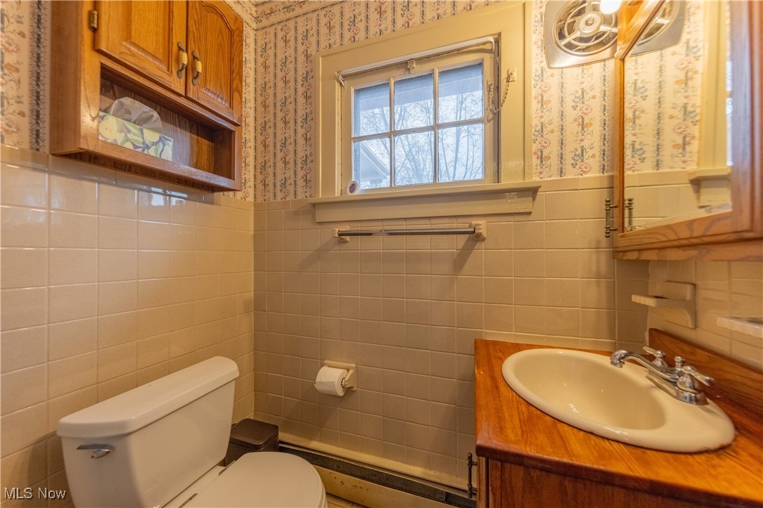 4513 Sheraton Drive, Parma, Ohio image 19