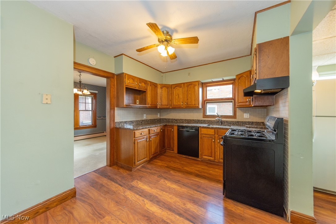 4513 Sheraton Drive, Parma, Ohio image 12