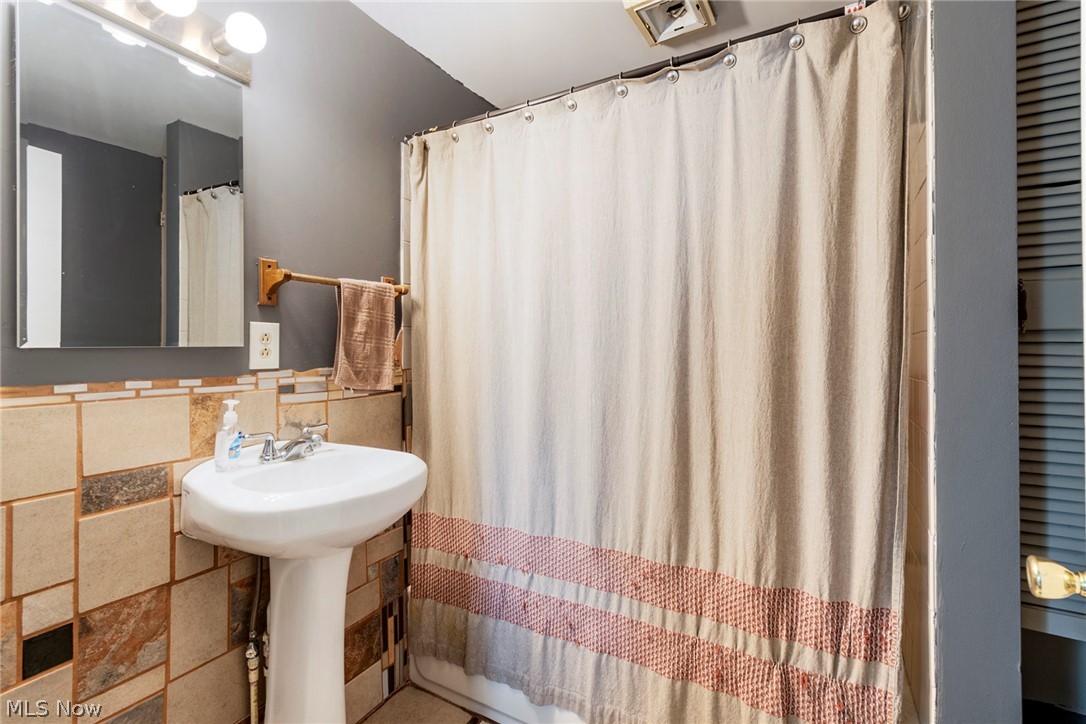 Meek & Robinson - Residential