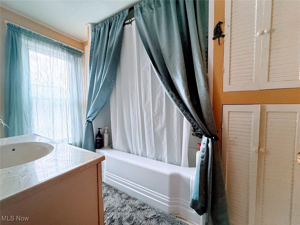 62 Orchard Grove, Painesville, Ohio image 13