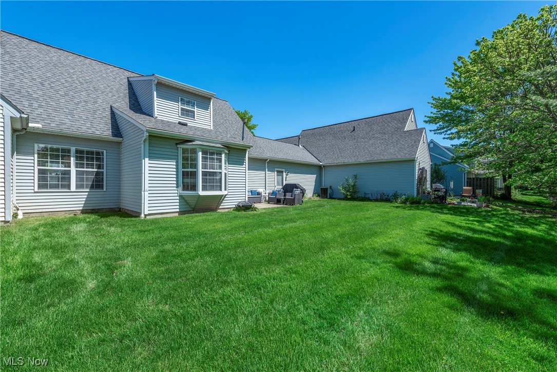 19329 Wheelers Lane, Strongsville, Ohio image 43