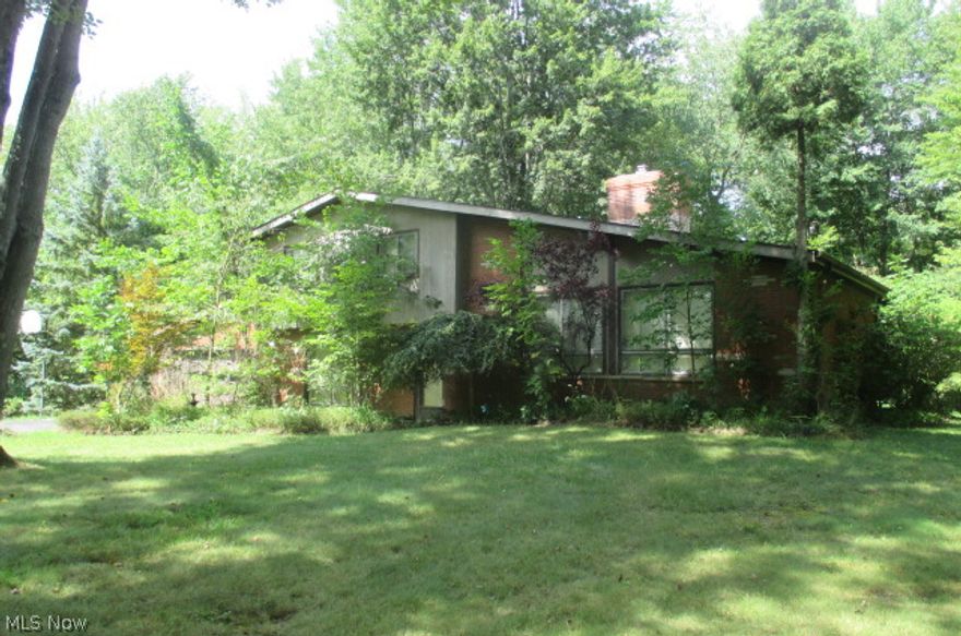 ALL appointments MUST be confirmed. Square footage, lot size, taxes, year built from on line county record data and assumed accurate. All room dimensions are approximations and not guaranteed; if necessary purchaser should measure for accuracy. Utility information assumed accurate, but not guaranteed; purchaser should obtain information directly from city/county. Property is being sold in "AS IS" condition; seller will do no repairs if necessary.