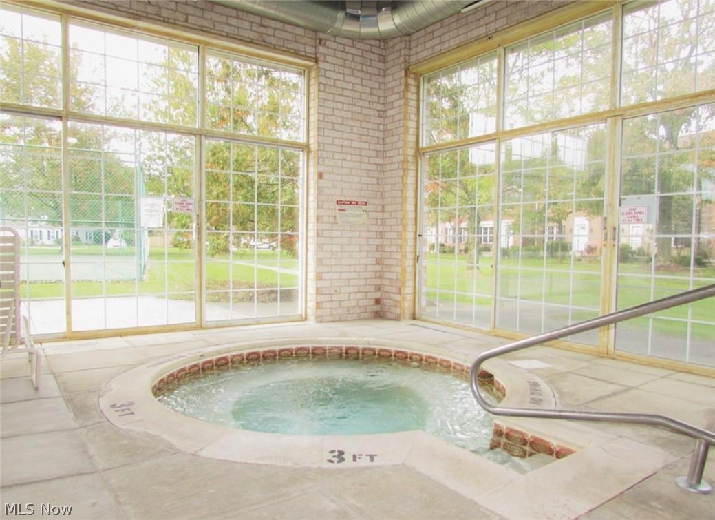 Braemer Court - Residential
