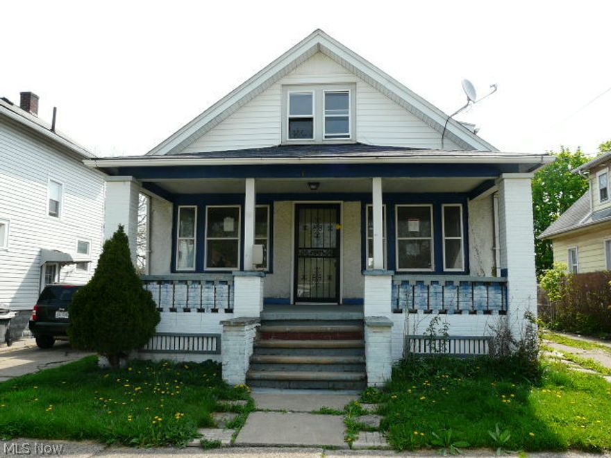 Lorain bungalow with 4 bedrooms, 1.0 bathrooms and 1 car detached garage.  Great Value!  Owner Occupant bidding period through 5/20/15.  Not open to investors until 5/21/15.  Case # 412-471135. HUD Owned Property - sold AS-IS, ask your agent how to submit offer. Great Value! Buyer is responsible for due diligence + inquiry of all property information/condition. Buyer is responsible for cost/completion of any/all inspections and is to assume any/all violations.