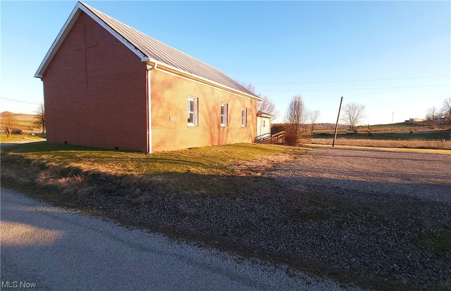 Perfect location for an event center or winery!  Enough land for outdoor entertainment space!  Close to SR 40, so convenient enough to access!  Possibilities are endless.  Small kitchen with serving window.  2 separate half baths.  Storage shed to remain with property.