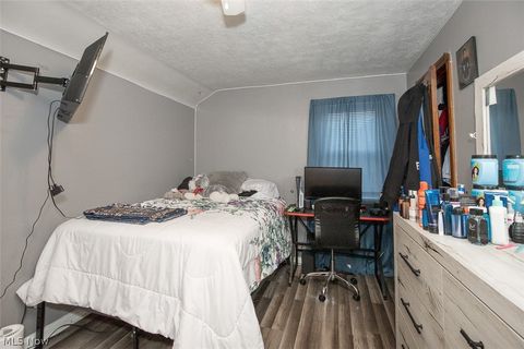 Tiny photo for 12214 Bennington Avenue, Cleveland, OH 44135 (MLS # 5192217)