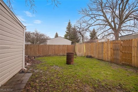 Tiny photo for 12214 Bennington Avenue, Cleveland, OH 44135 (MLS # 5192217)