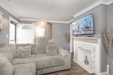 Tiny photo for 12214 Bennington Avenue, Cleveland, OH 44135 (MLS # 5192217)